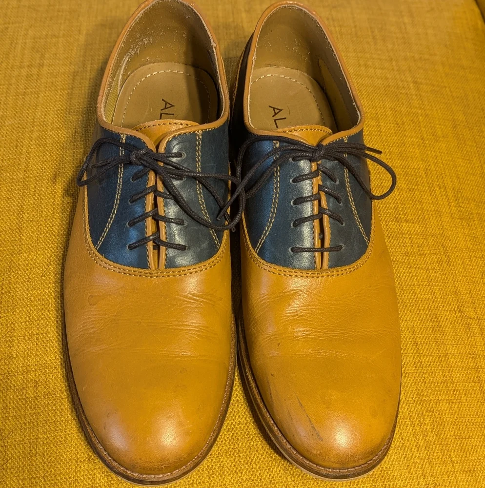 ✨ 4/$15 Aldo Blue and Tan Brogues